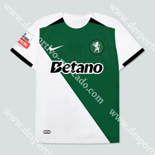 Carregar imagem no visualizador da galeria, CAMISOLA STROMP SPORTING CP 24/25