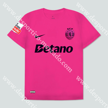 Carregar imagem no visualizador da galeria, CAMISOLA ROSA SPORTING CP 24/25