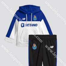 Carregar imagem no visualizador da galeria, FATO TREINO BETANO CRIANÇA FC PORTO 24/25
