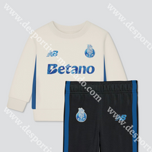 Carregar imagem no visualizador da galeria, NOVO FATO TREINO 3º EQUIPAMENTO CRIANÇA FC PORTO 25/26
