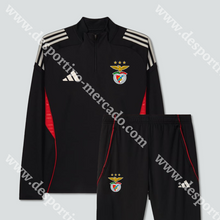Carregar imagem no visualizador da galeria, NOVO FATO TREINO ADIDAS PRETO SL BENFICA 25/26 S
