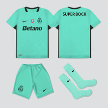 Carregar imagem no visualizador da galeria, NOVO KIT CRIANÇA 3º EQUIPAMENTO SPORTING CP 25/26
